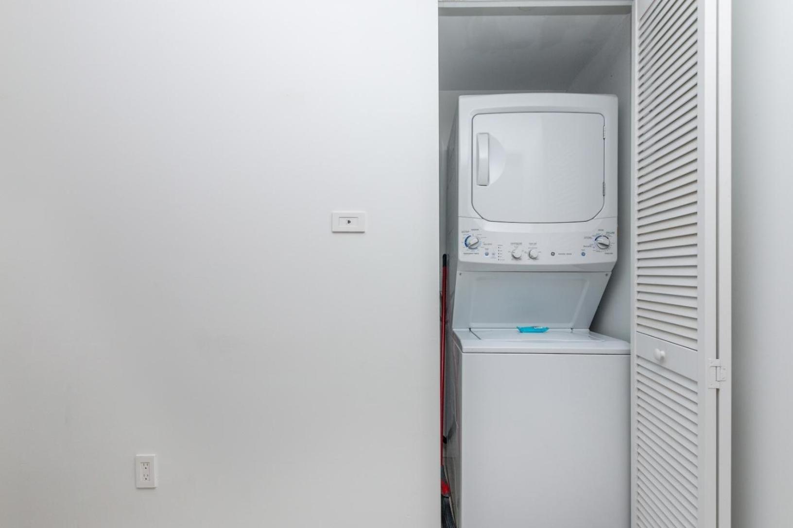 Modern One Bedroom Rental At Beach Walk Resort Miami 18Th Floor Hallandale Beach Exterior foto